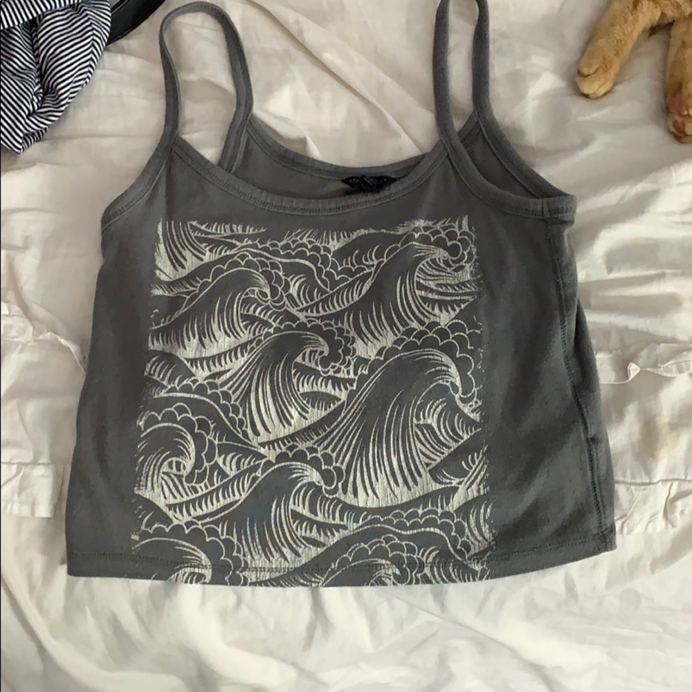 grey crop tank